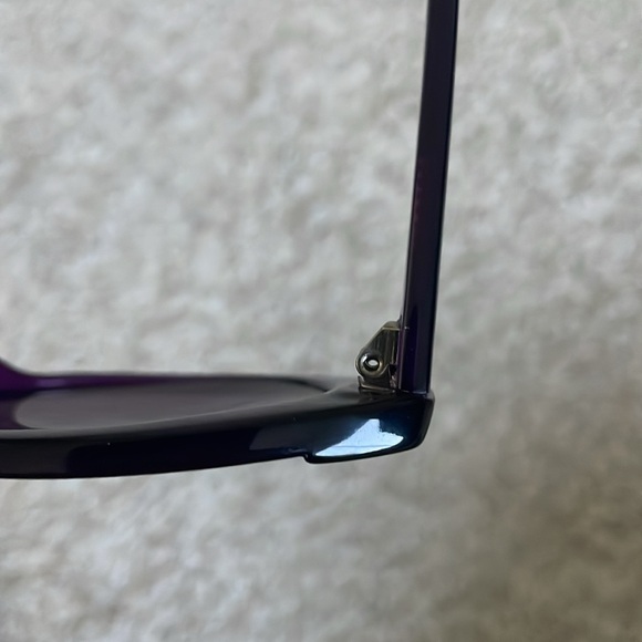*Missing left screw* please read description. New converse Purple sunglasses - Picture 9 of 9